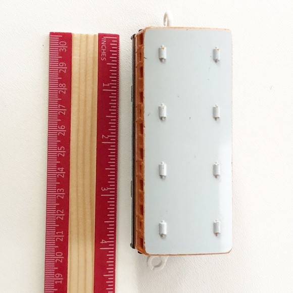 Thomas & Friends "Annie" Passenger Coach Car TOMY 2002 - Picture 6 of 6